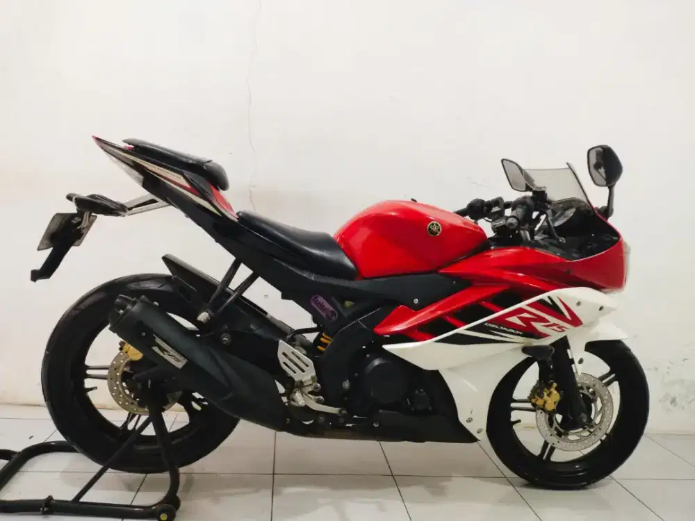 Yamaha R15 v2 tahun 2014 Murmer