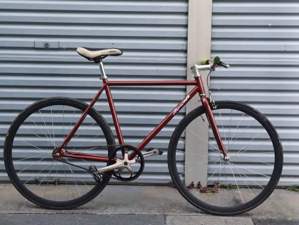 Sepeda fixie basic airwalk