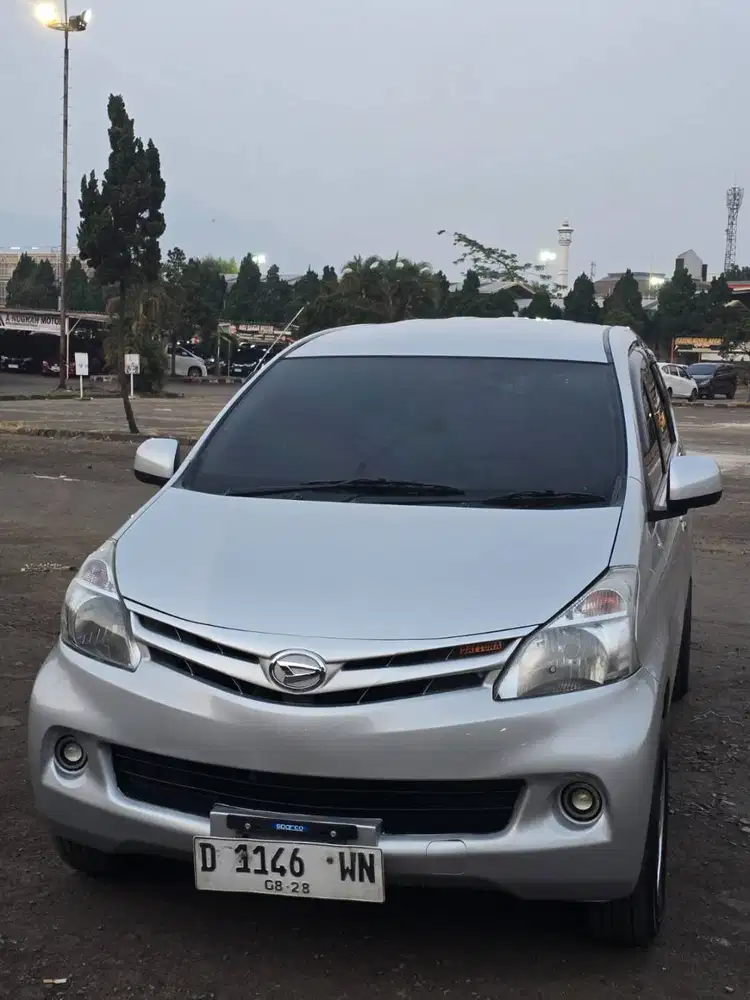 Daihatsu xenia 2013 Manual