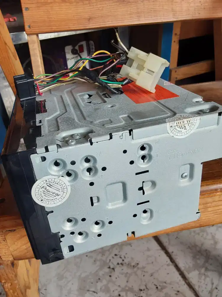 Pioneer 215bt dvd