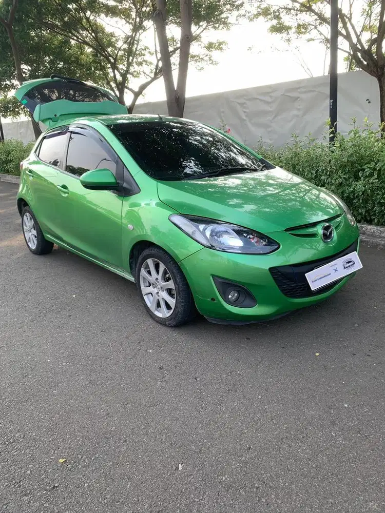 MAZDA 2 S AT 2009