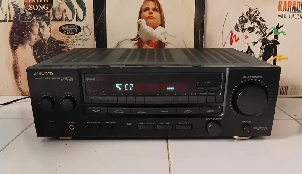 Kenwood JR-V7040