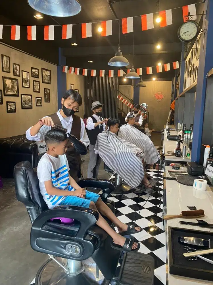 Dibutuhkan kapster untuk barbershop di Jl Borobudur, Malang