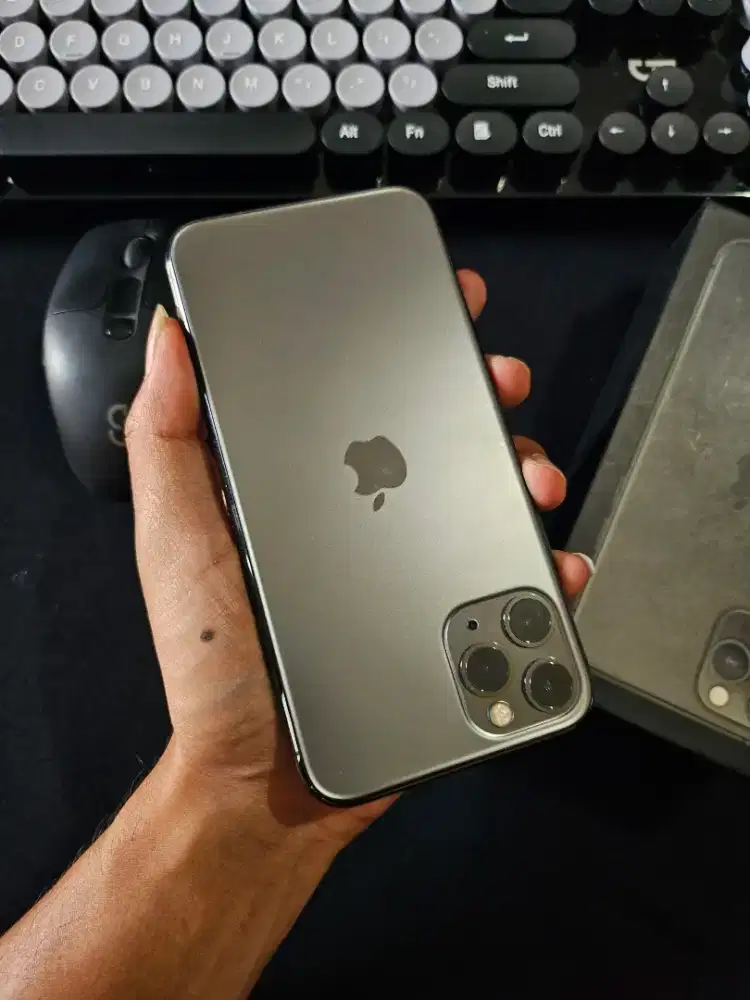 IPHONE 11 PRO FULLSET LIKE NEW MULUS