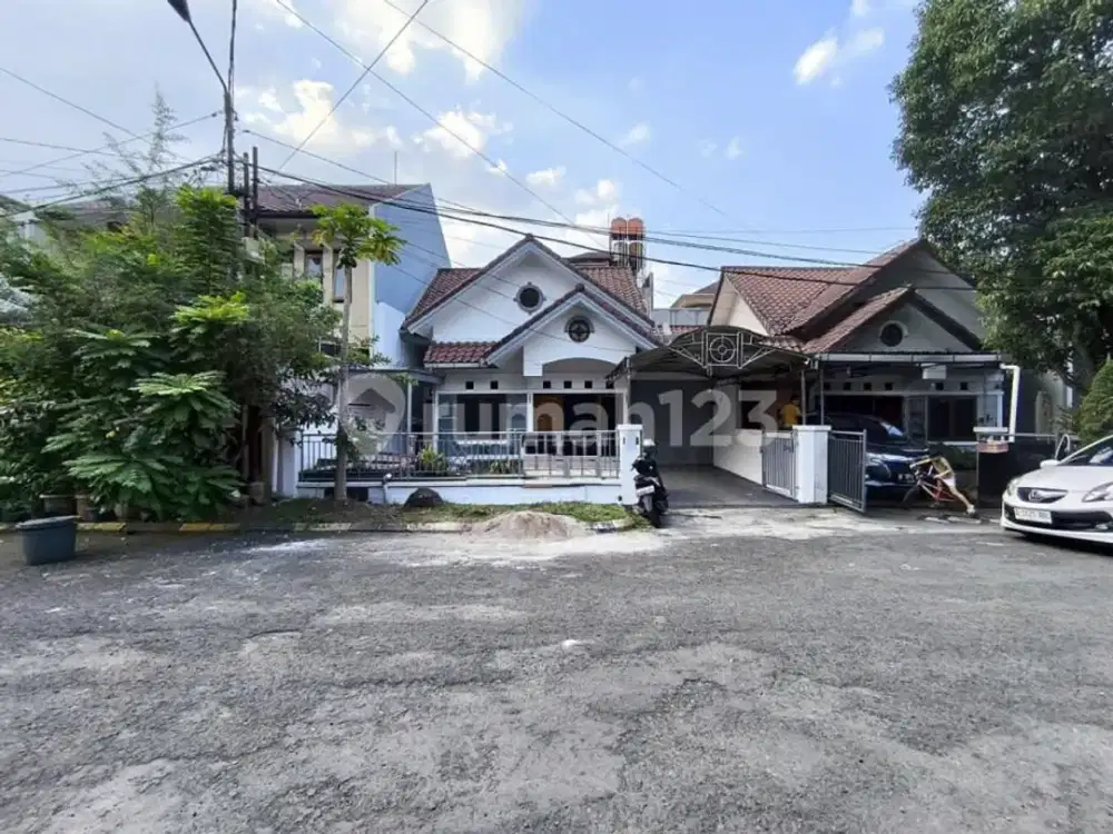 Rumah Siap Huni Di Komplek Batununggal Indah Bandung