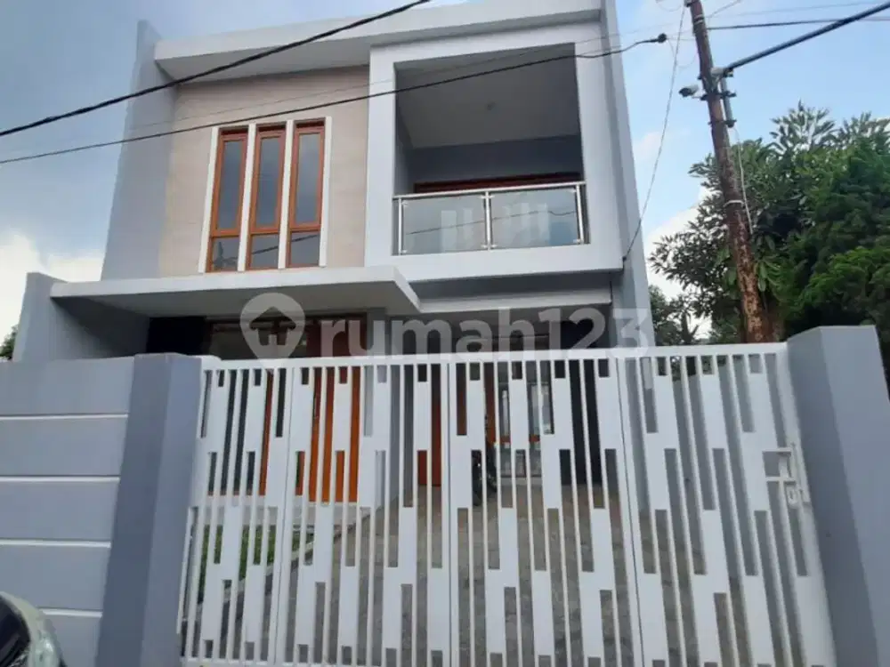 Rumah Siap Huni Kawasan Asri 2 Lantai di Awiligar Bandung
