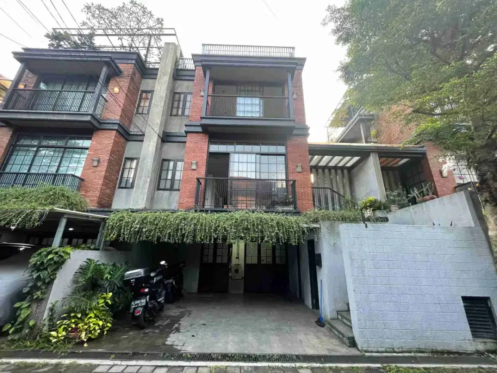 Dijual Rumah daerah Cipete Jakarta Selatan siap Huni dalam Cluster