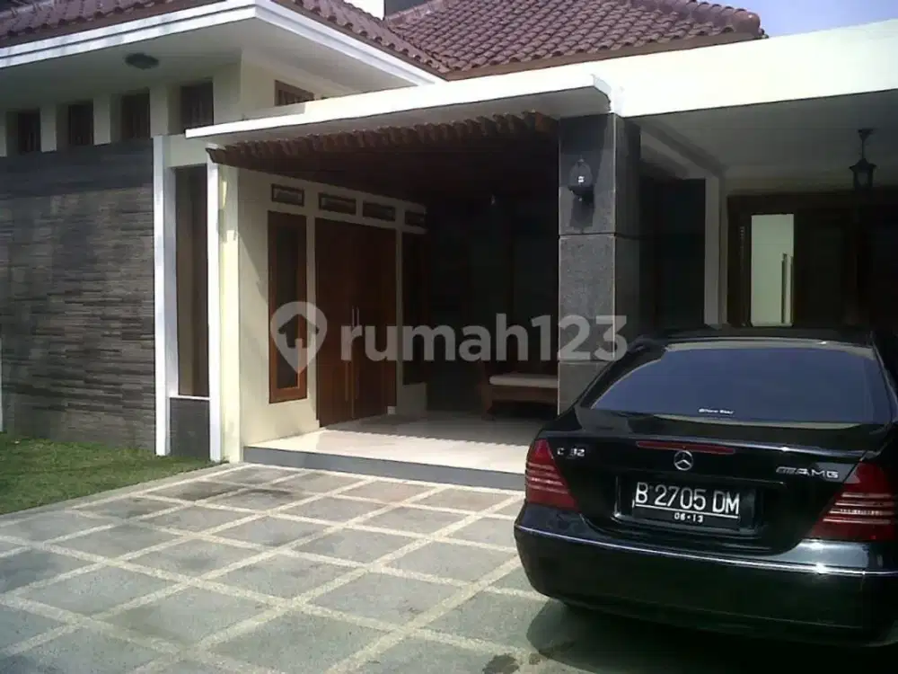 Rumah Siap Huni Main Road Gandapura Sayap Riau Bandung Wetan