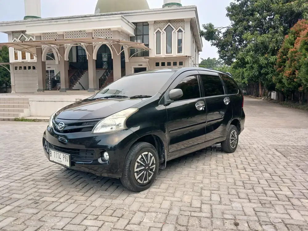 Daihatsu Xenia 2012 Bensin