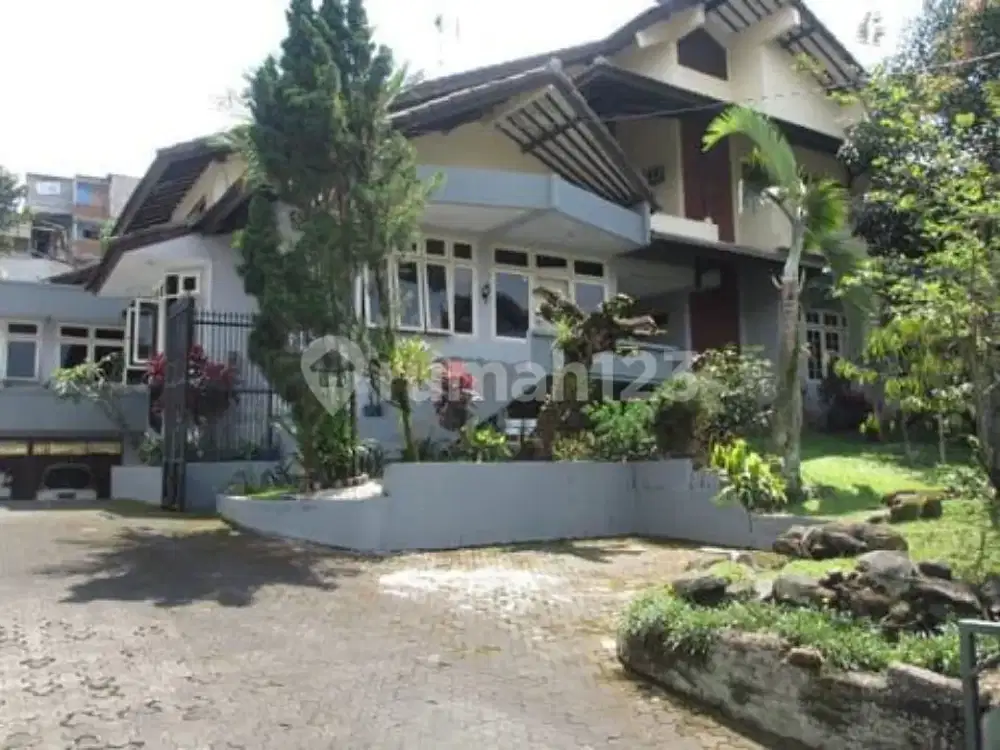 Rumah Murah Luas Sayap Pasteur Dekat Hotel Aston Bandung