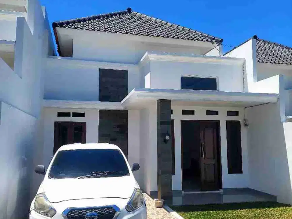 DI JUAL RUMAH MEWAH GUNUNG TERANG, LOKASI STRATEGIS