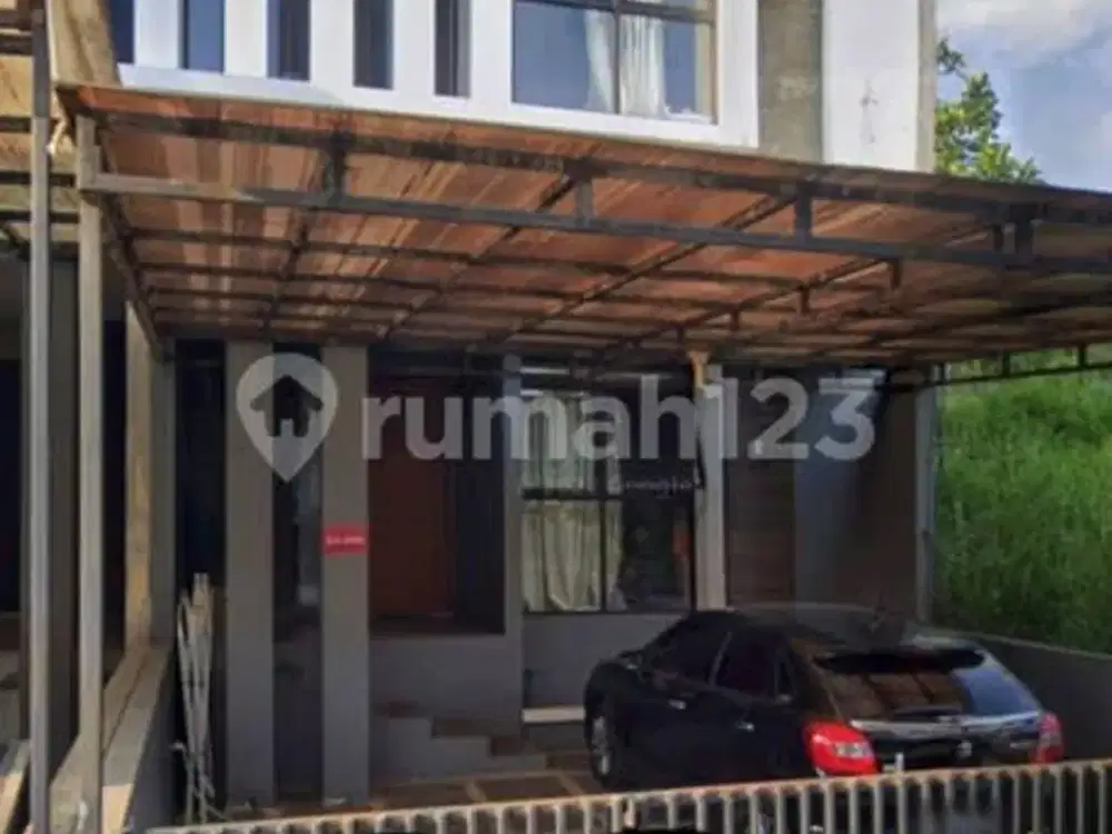 Rumah 2 Lantai SIap Huni Dalam Cluster Setraduta Bandung