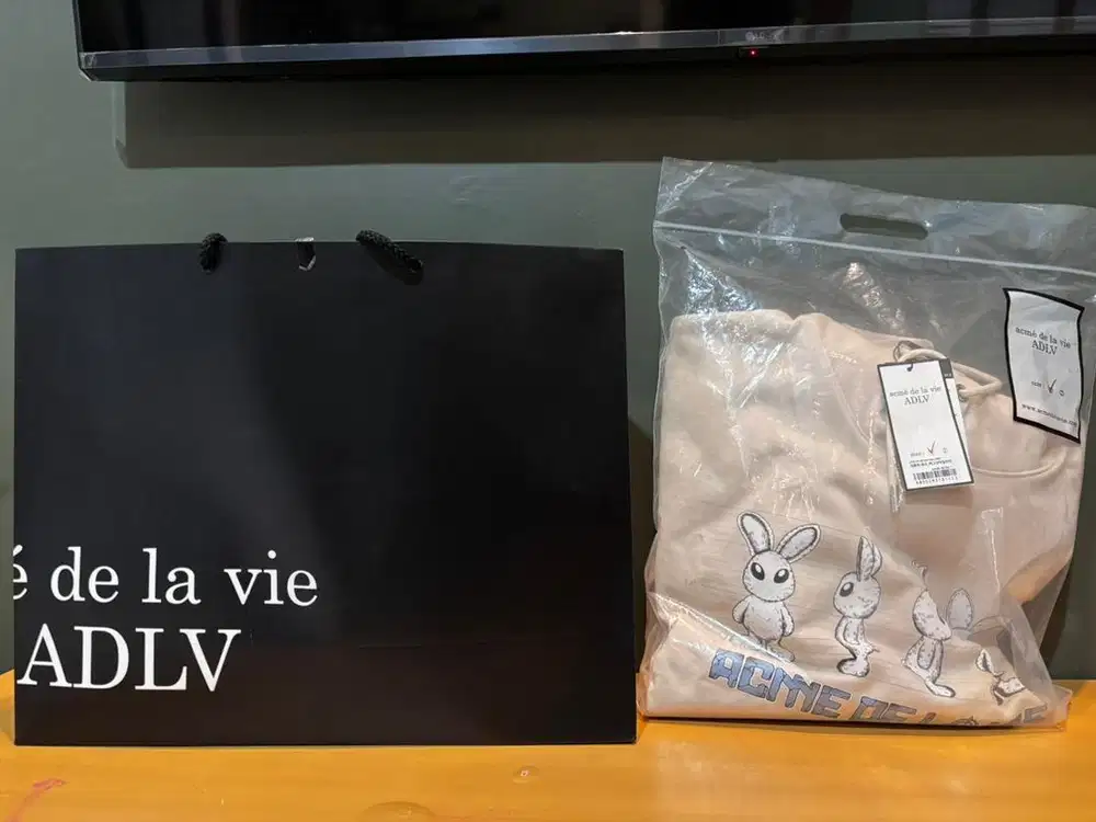 Sweater ADLV BNWT original store