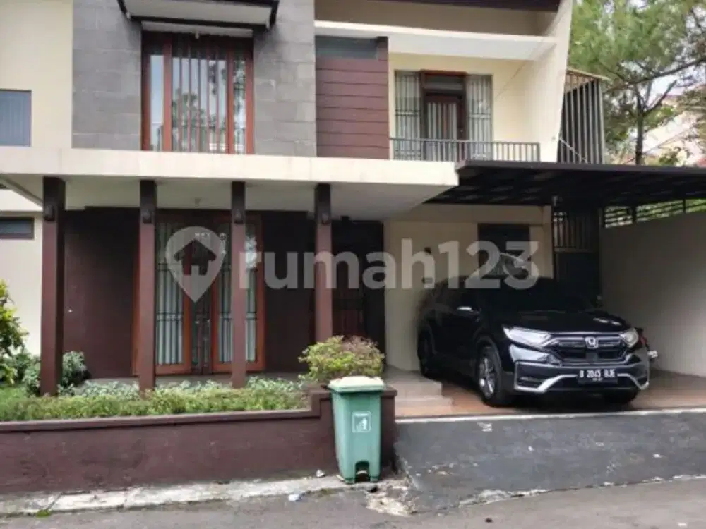 Rumah lux cluster full furnished Tubagus Ismail dekat Salman