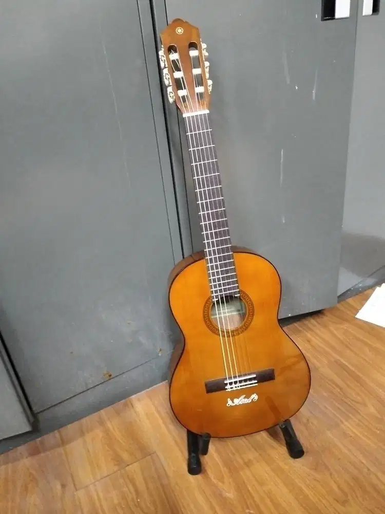 Yamaha akustik TIPE CGS102A