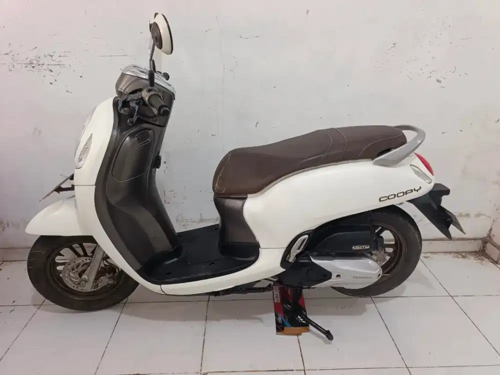 Jual beli scoopy th 2023 samping kompelik Andika hairi motor bjm
