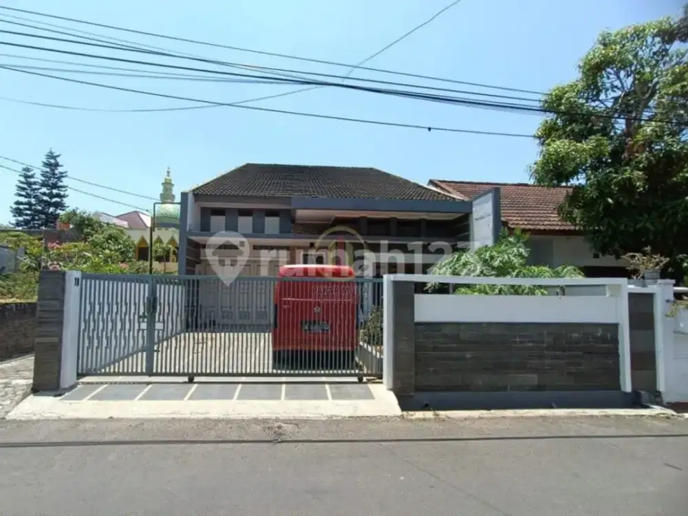Rumah Terawat Siap Huni Deket RS Mayapada Batununggal