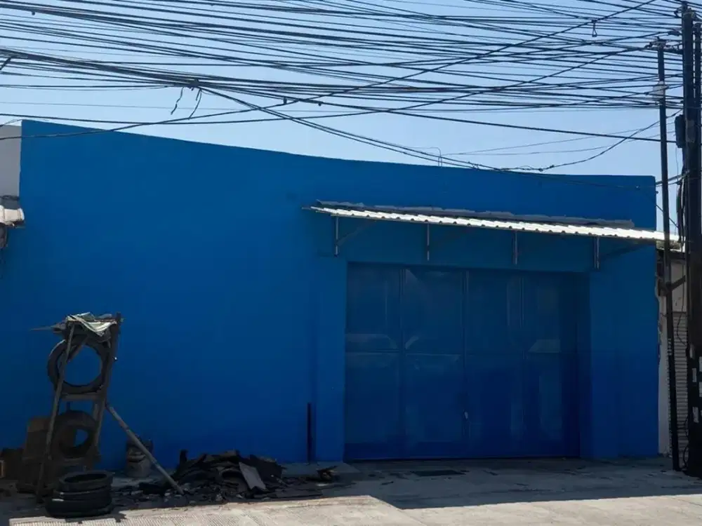 For Rent! Rumah Usaha Strategis Berbek Waru, Sidoarjo - Komersial Area