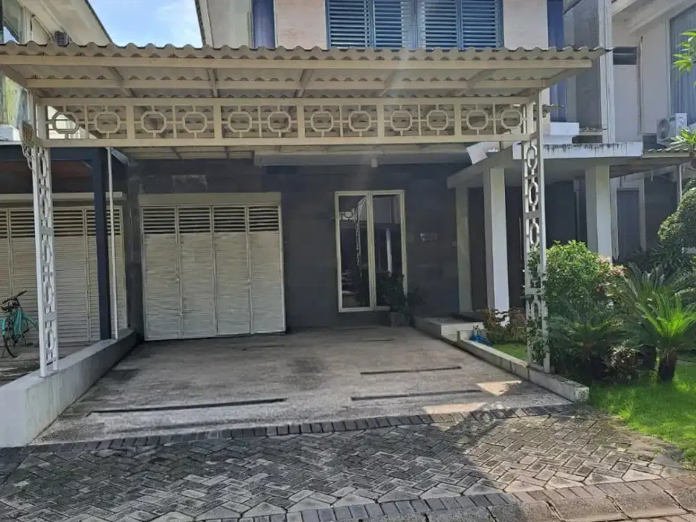Disewakan! Rumah Pelican Hill, Citraland Surabaya Barat - 2 Lantai, Furnish