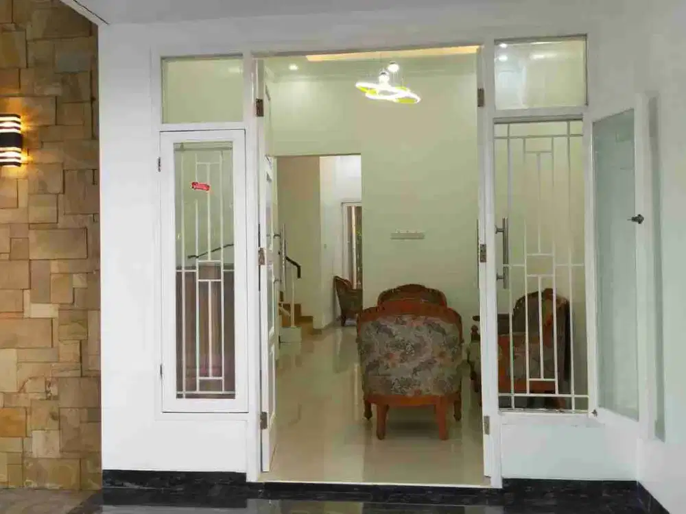 RUMAH SECOND 2 LANTAI DI JL GANDARIA RAYA JAGAKARSA JAKARTA SELATAN | RUMAH CANTIK SEPERTI BARU DI JAGAKARSA JAKARTA SELATAN