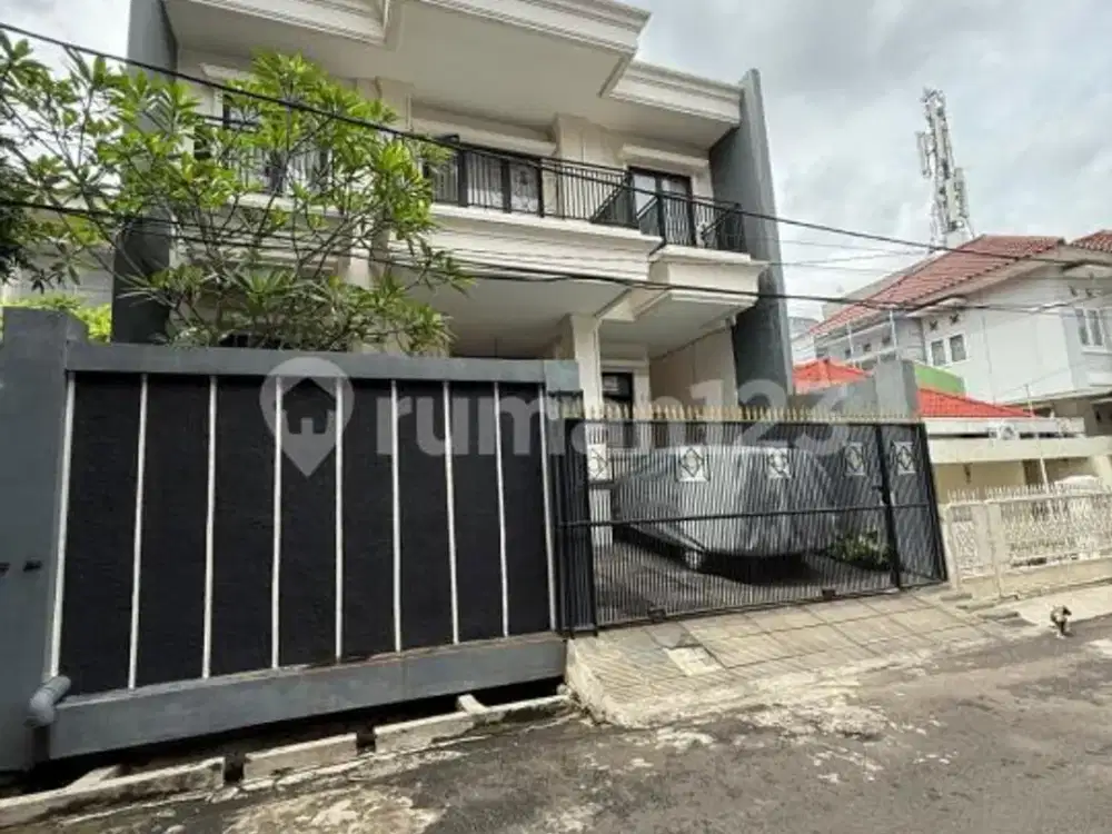 Rumah di Komplek Sunrise Garden Kedoya Kebon Jeruk Jakarta Barat