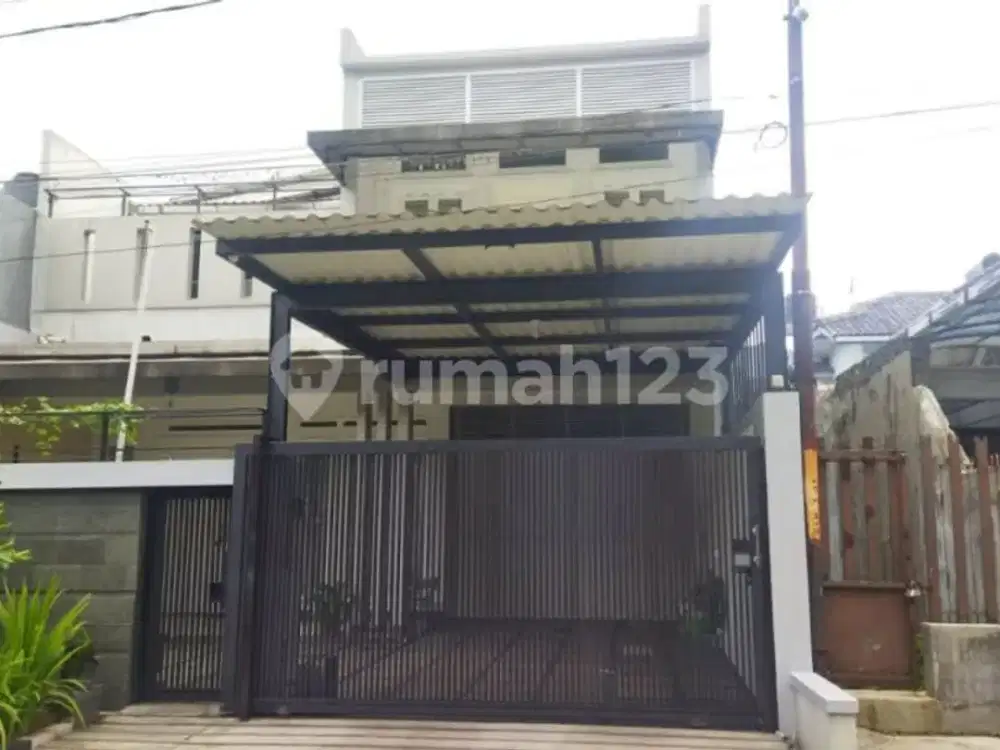 Rumah Lux Siap Huni Dekat Anggrek Sayap Riau Bandung
