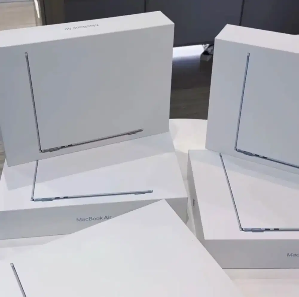 Ready Macbook Air M5 13 16/512GB & 16/1TB Garansi Ibox