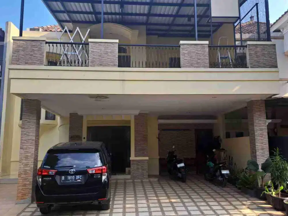 Jual dan Sewa Rumah furnished 2 lantai di Rafless Hills Cibubur