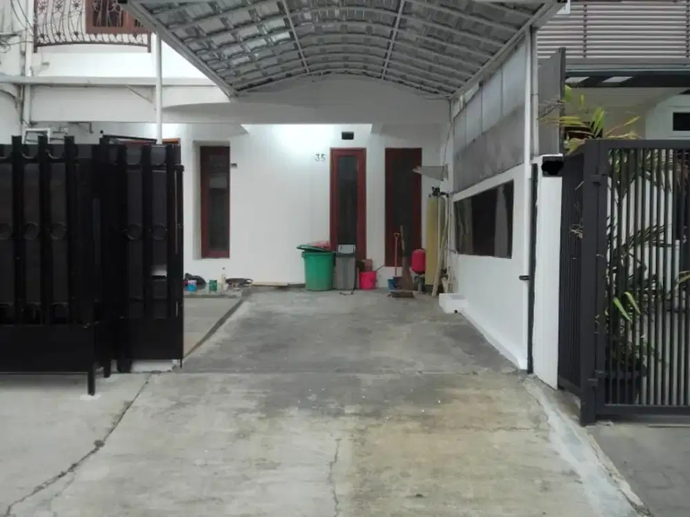 Disewa Rumah Siap Huni 2 Lantai di Pondok Pinang.