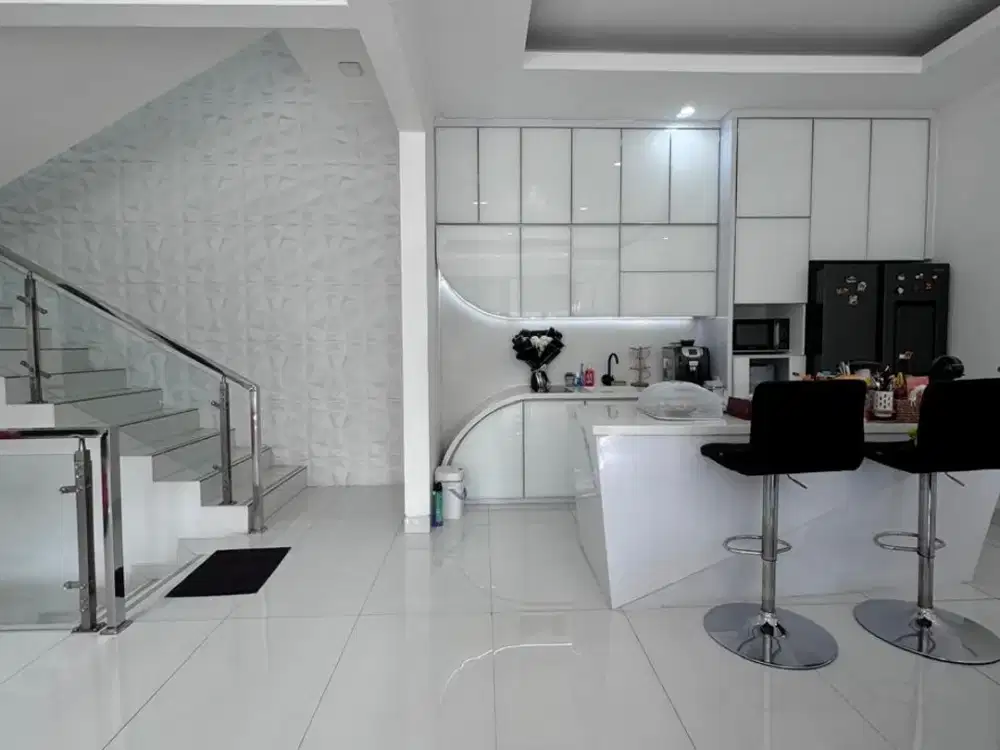 Dijual Rumah Mewah Dalam Cluster Ada Swimming Pool Lokasi Strategis Dekat British School di Kebayoran Bintaro Tangsel Fm-14986