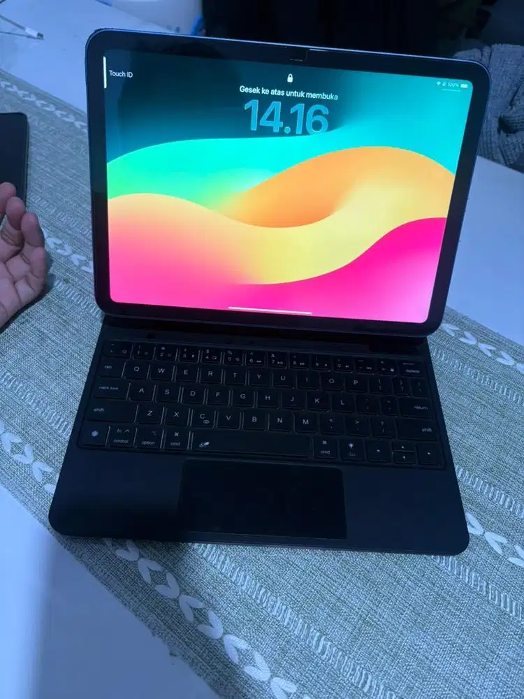 IPAD GEN 10 LIKE NEW