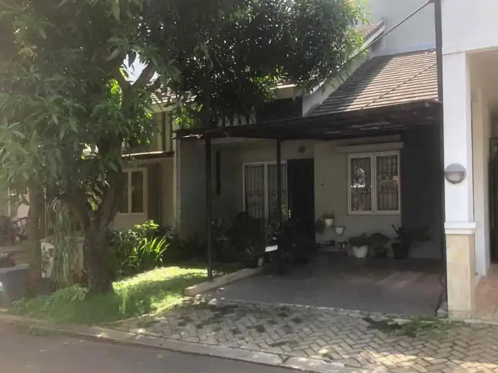 Rumah di Cluster Sevilla Kencanloka bsd