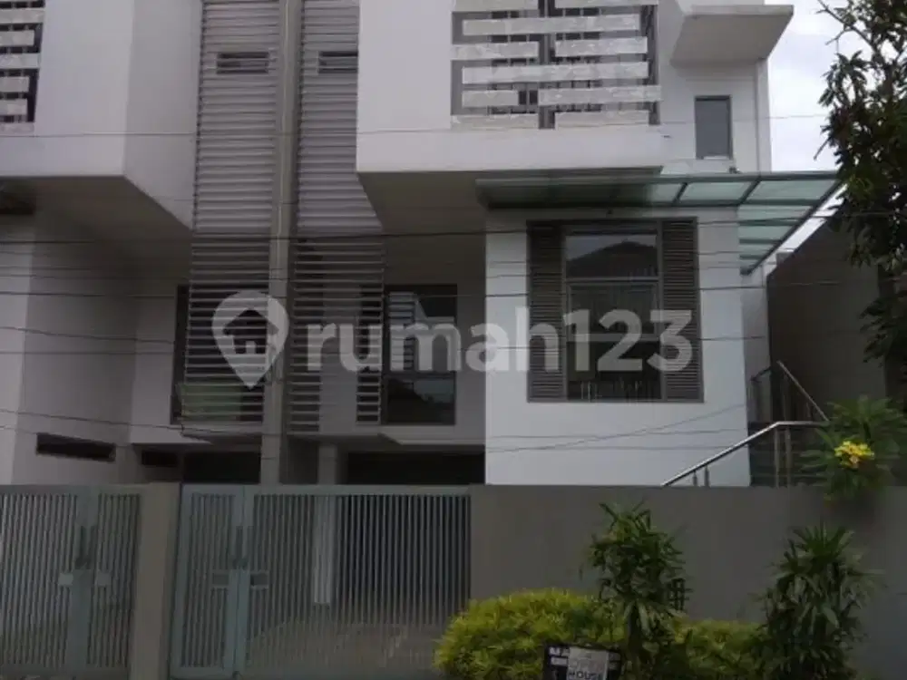 RUMAH MINIMALIS PUSAT KOTA HARGA MENARIK SAYAP RIAU