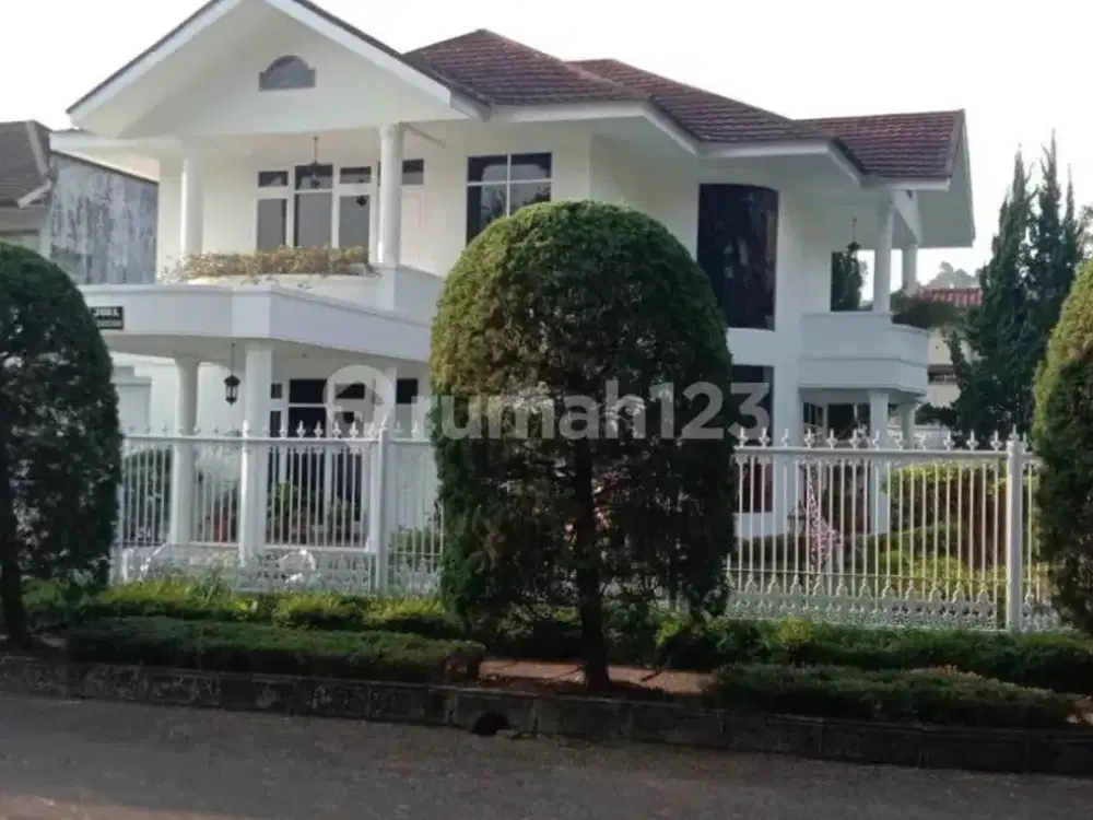 Rumah Klasik 2 Lantai SIap Huni View Tangkuban Perahu Bandung