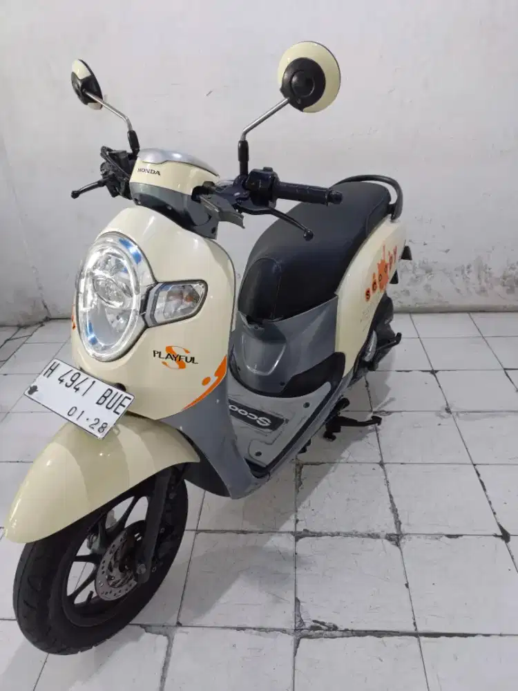 scoopy 2017 cream