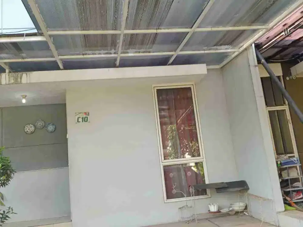 Dijual Rumah Cantik Siap Huni Urbana Place 2 Lantai Ciputat Tangerang