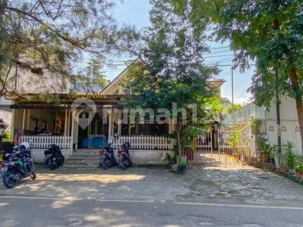 Rumah Strategis Untuk Usaha Sayap Riau Belakang Gedung Sate