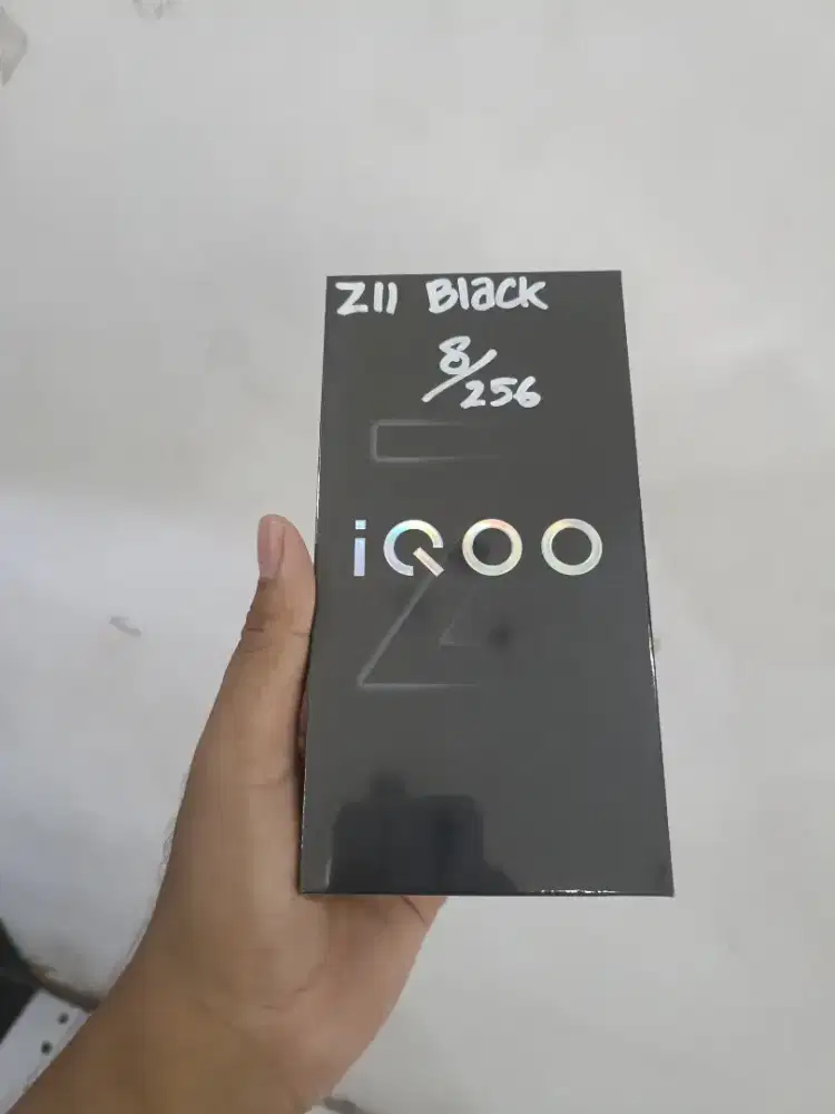 Iqoo Z11 5g 8/256 New segel bateai besar