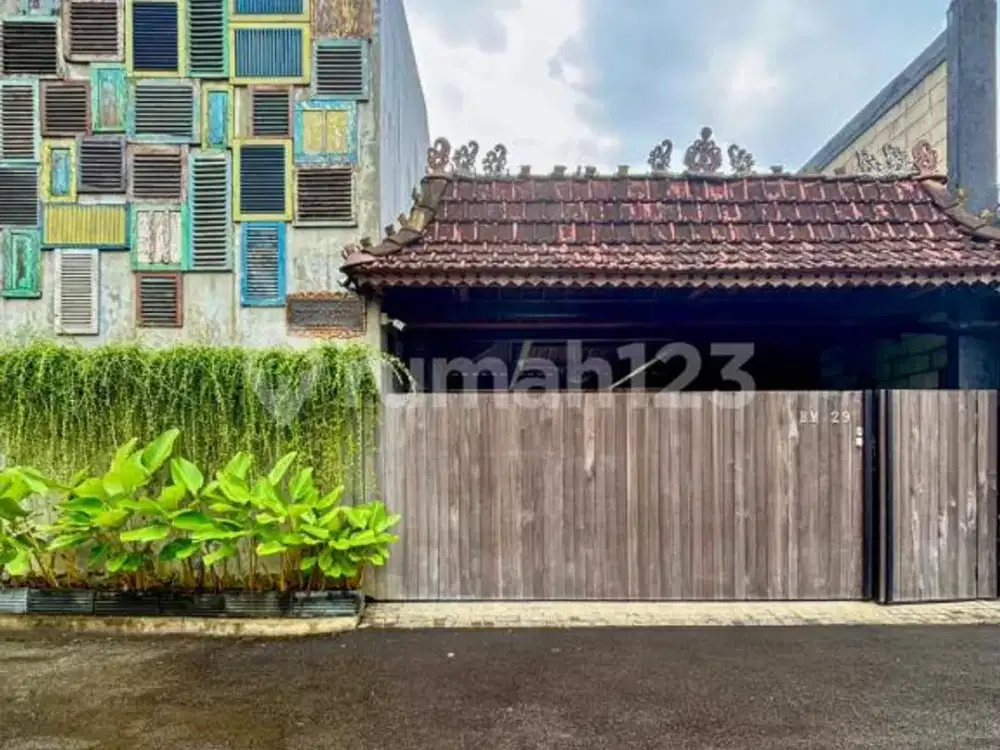 Rumah Mewah Hidden Gem Fully Furnished di Bintaro Tangerang Selatan