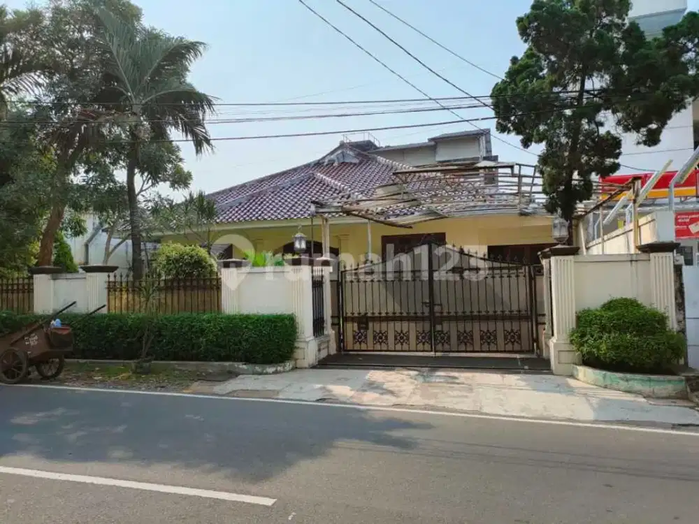Rumah Siap Huni Lokasi Strategis Bebas Banjir di Cipete Utara