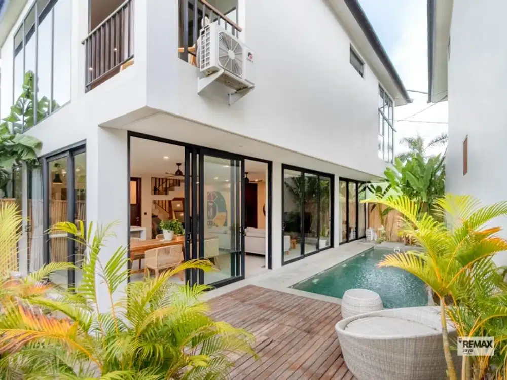 Modern Tropical 4Br Villa Leasehold Until May 2052 In Batu Bolong Area