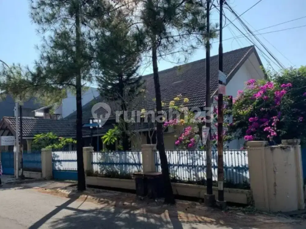 Dijual Rumah Hitung Tanah Lokasi Sangat Nyaman Turangga