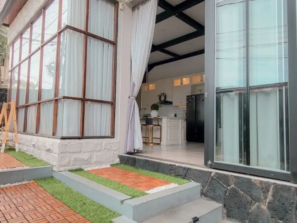 DIJUAL RUMAH NYAMAN 2,5 LANTAI NYAMAN SIAP HUNI DI KAWASAN GEGERKALONG BANDUNG