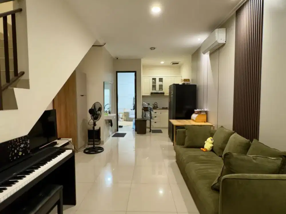 DIJUAL RUMAH 2 LANTAI GREEN VILLAGE TANGGERANG FURNISH STRATEGIS AMAN DAN NYAMAN TERAWAT