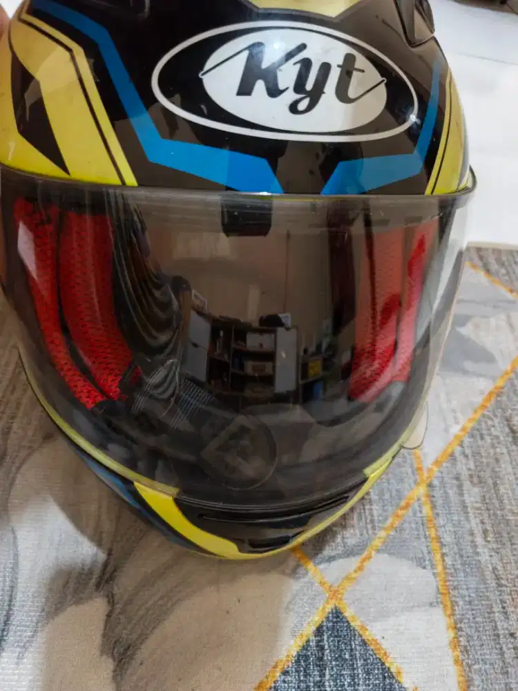 Helm Rc 7 kuning