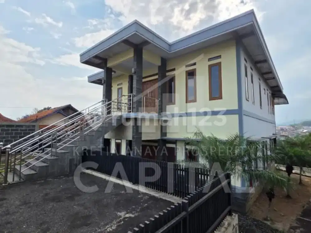Murah Rumah Rasa Villa View Cakep Dengan Tanah Luas di Ujungberung