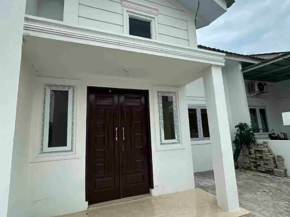 RUMAH DI MEDAN SELAYANG SIAP HUNI DALAM KOMPLEK