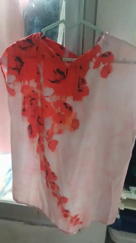 Atasan bunga import