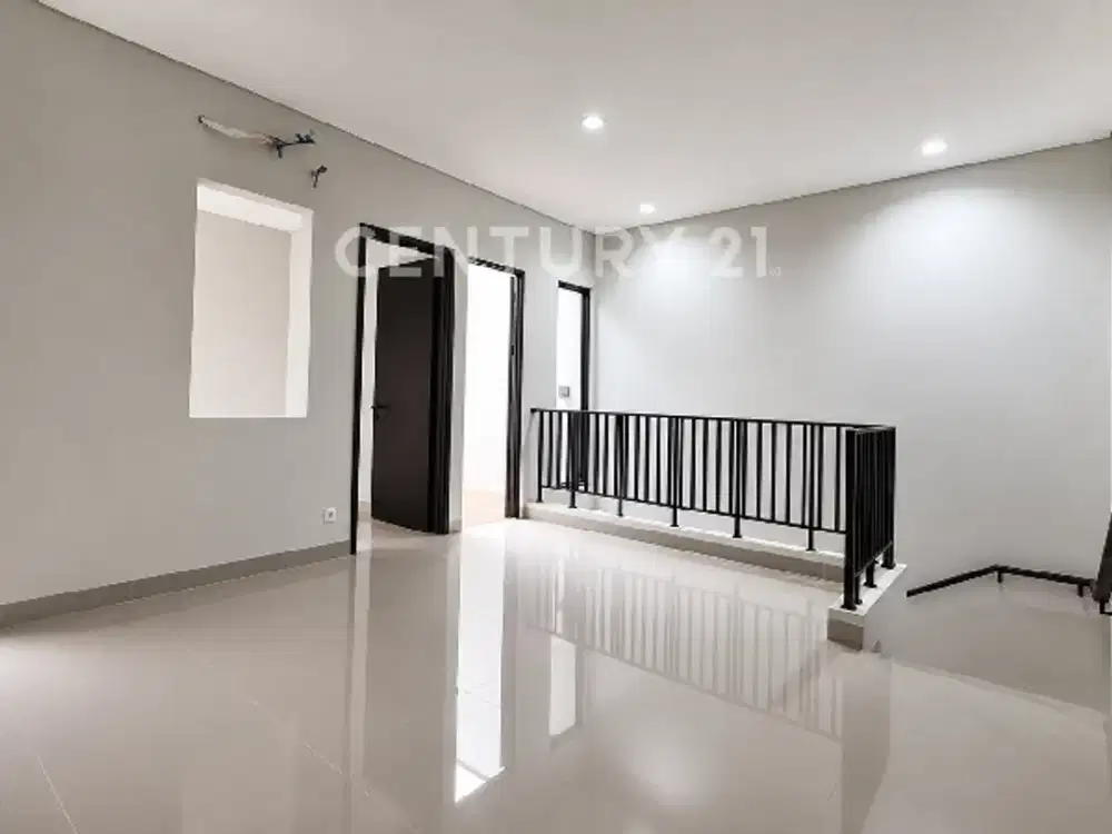 Hunian Cantik Dan Bagus 2 LT, Di Cluster Flora Summarecon Bandung