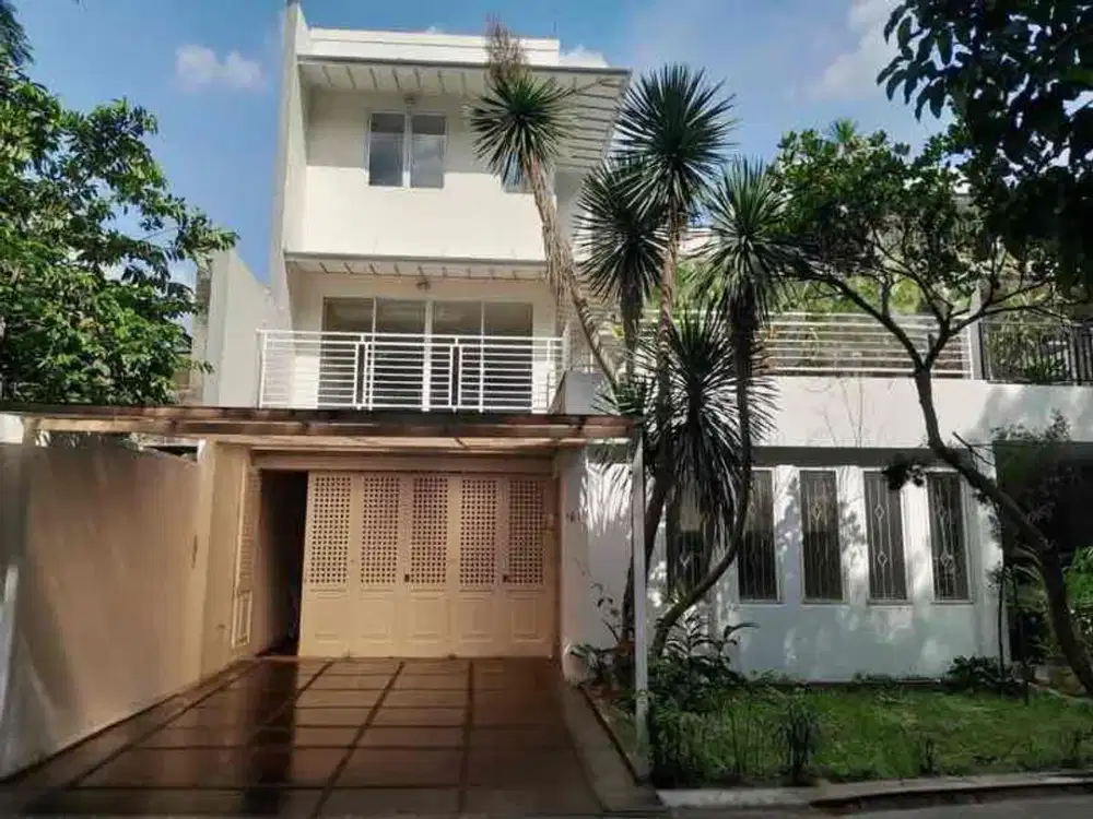 Rumah Cluster Exclusive & Strategis di Lebak Bulus Jakarta Selatan